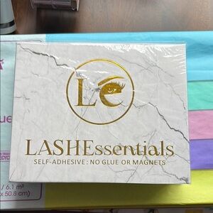 LASHEssentials Self-Adhesive Lashes